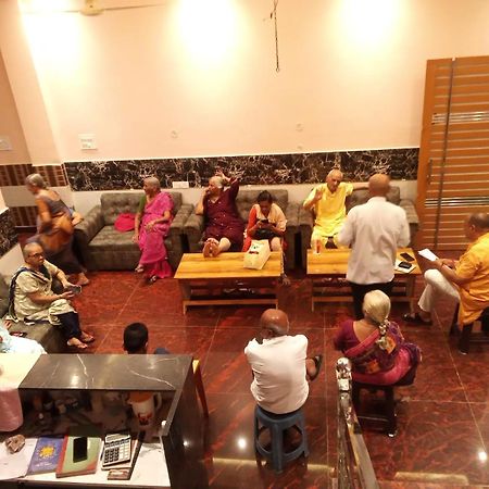Kaka Guest House Ayodhya エクステリア 写真