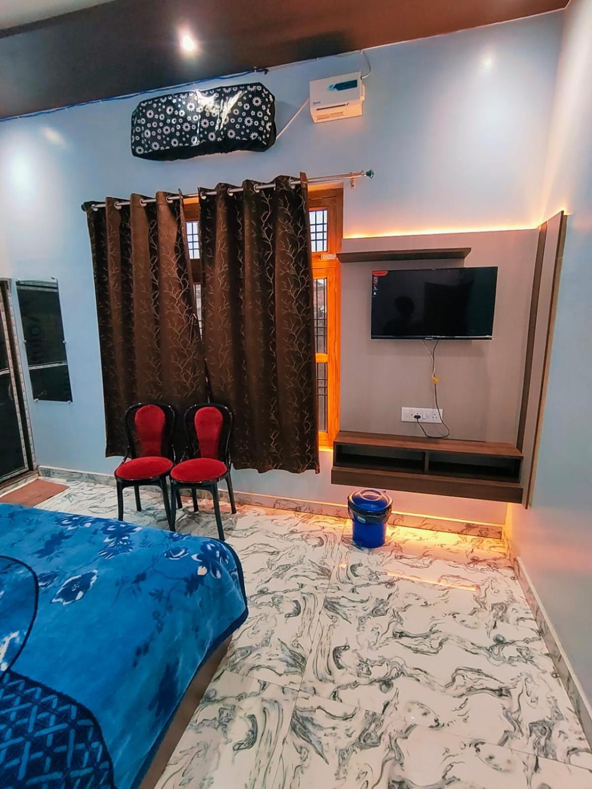 Kaka Guest House Ayodhya エクステリア 写真