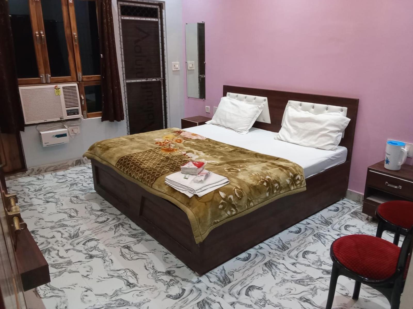 Kaka Guest House Ayodhya エクステリア 写真