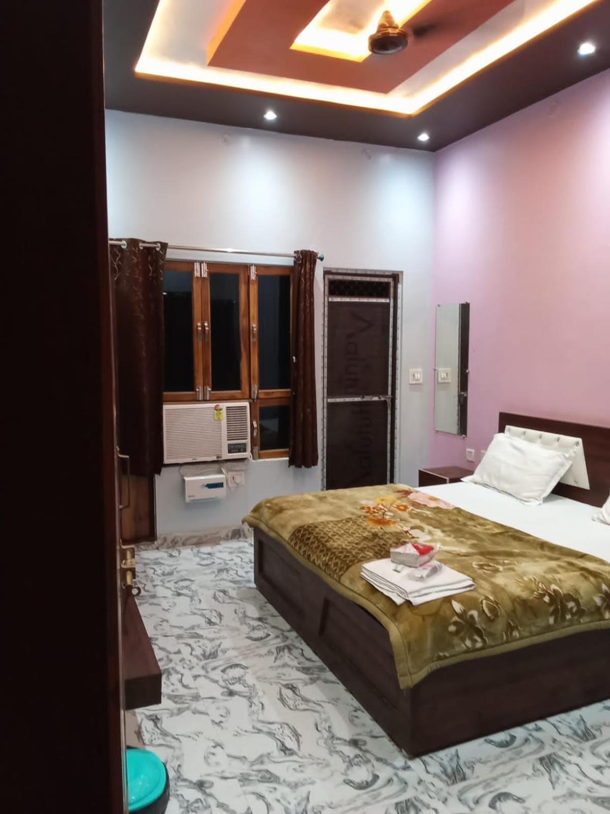 Kaka Guest House Ayodhya エクステリア 写真