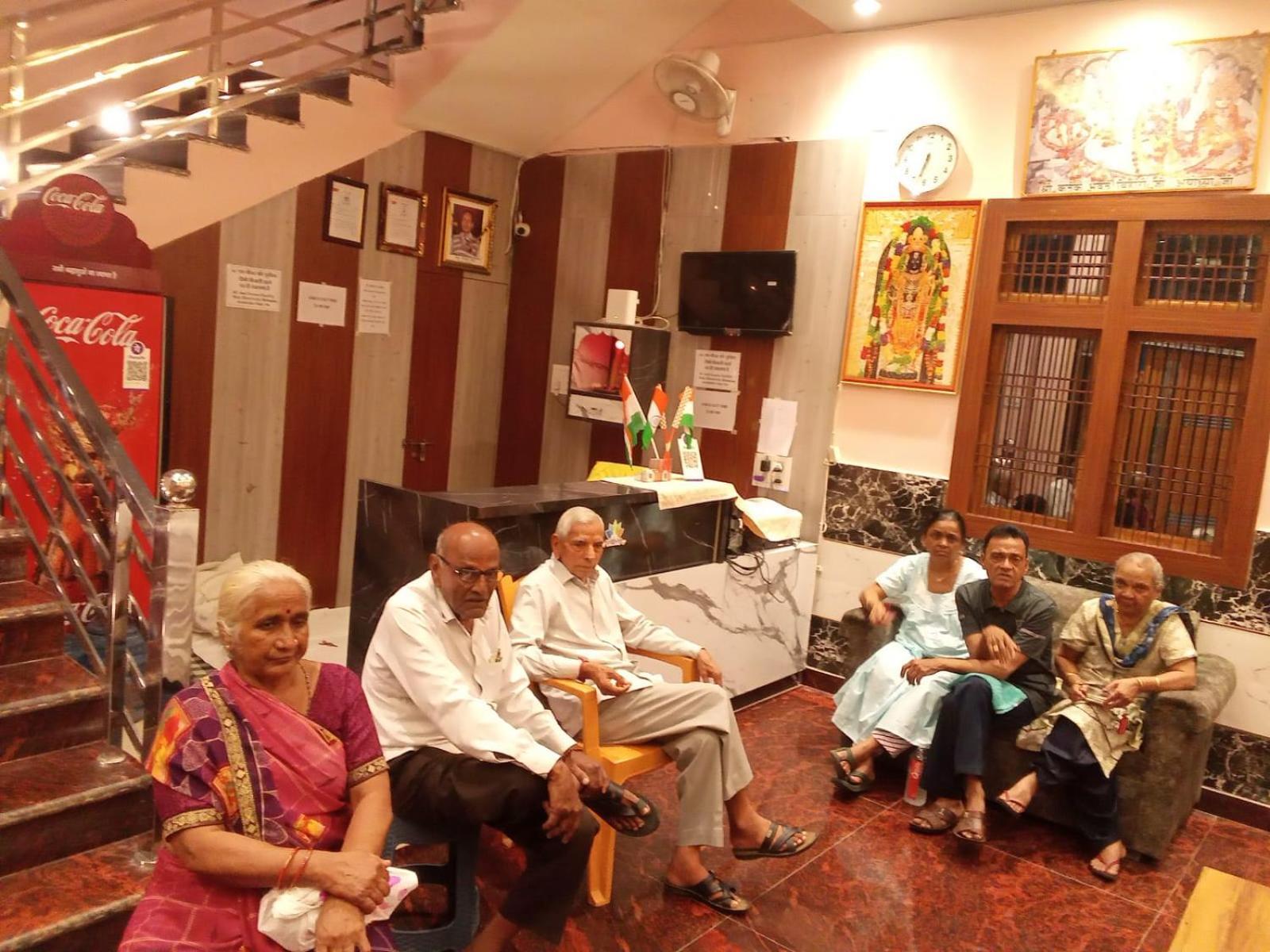 Kaka Guest House Ayodhya エクステリア 写真